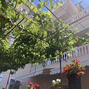 Himara Apartments Apartamento Himare